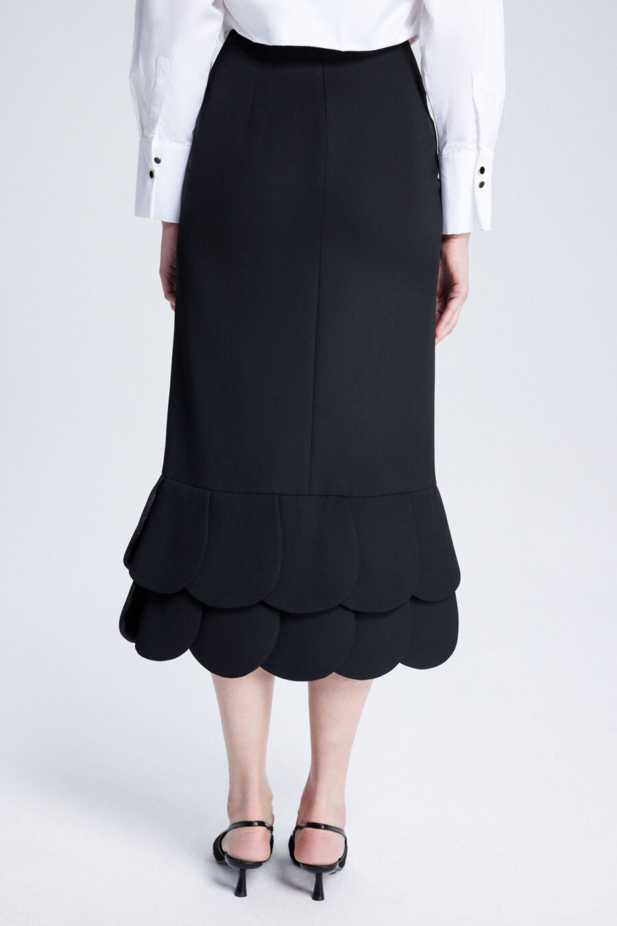 'Chic Majesty' Black Long Skirt - Image 2