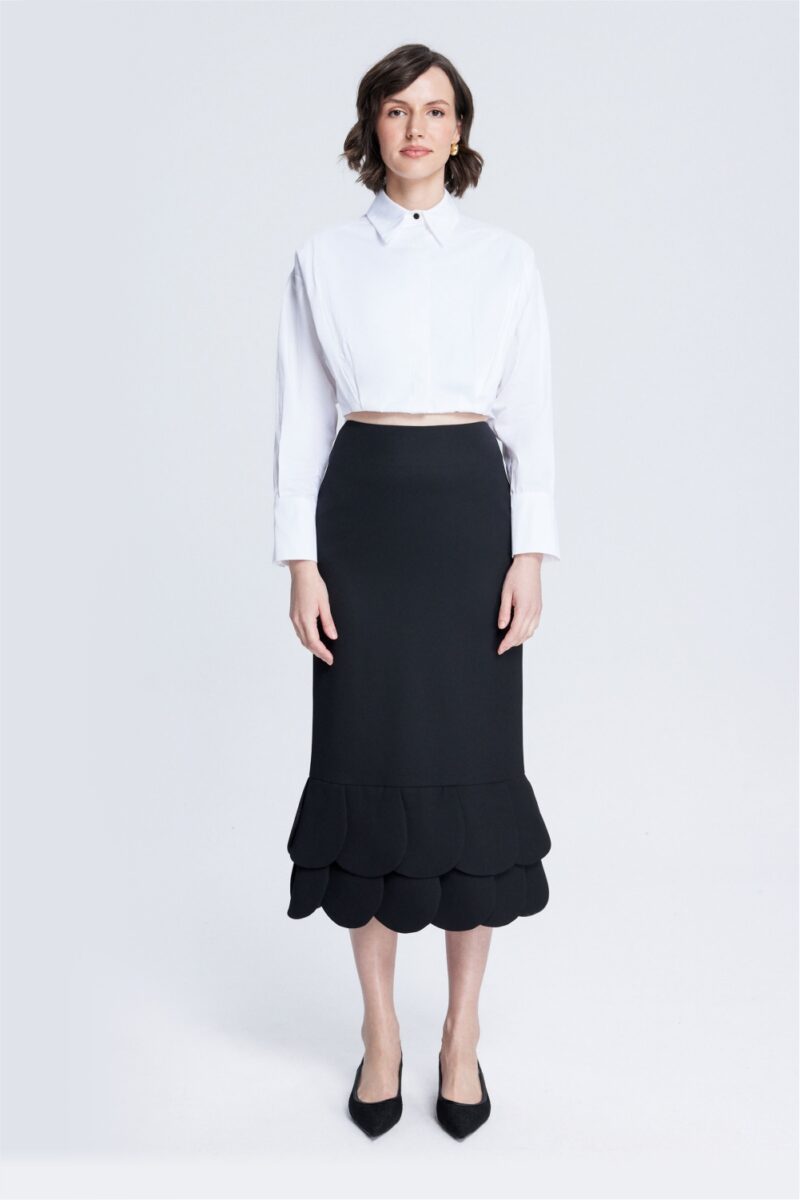 'Chic Majesty' Black Long Skirt